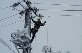 آسیب‌های جزئی شبکه آب و برق درپی بارش‌های اخیر مرتفع شد