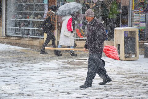بارش سنگین برف در سنندج