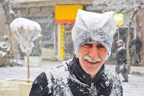 بارش سنگین برف در سنندج