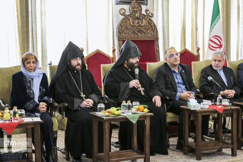 بازدید سیدرضا صالحی‌امیری وزیر میراث‌فرهنگی، گردشگری و صنایع‌دستی از کلیسای سرکیس مقدس تهران