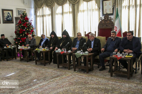 بازدید سیدرضا صالحی‌امیری وزیر میراث‌فرهنگی، گردشگری و صنایع‌دستی از کلیسای سرکیس مقدس تهران