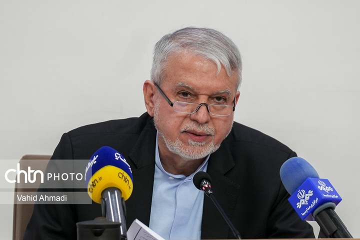 نشست اعضای انجمن دفاتر خدمات مسافرتی کشور با وزیر میراث فرهنگی گردشگری و صنایع دستی