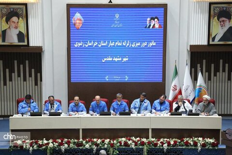 مانور تمام‌عیار ترکیبی زلزله مشهد «مقاوم در سایه خورشید»مانور در منطقه جنوب شرق مشهد با فرض زلزله‌ای با قدرت ۶.۲ ریشتر برگزار شد