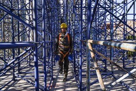 پدر؛ روایت بی‌کلامِ رنج و مسئولیت