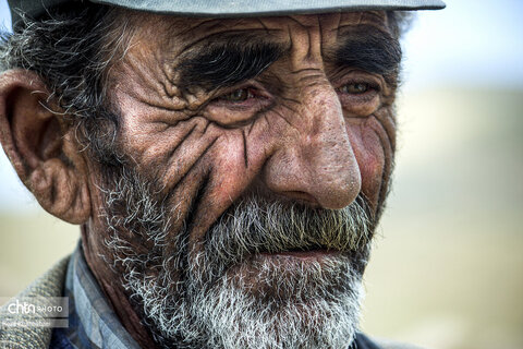 پدر؛ روایت بی‌کلامِ رنج و مسئولیت