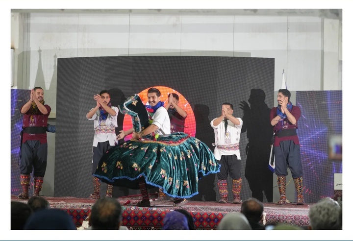 نقش آفرینی گروه هنری چیکسای خراسان شمالی در یازدهمین نمایشگاه صنایع‌دستی زاهدان