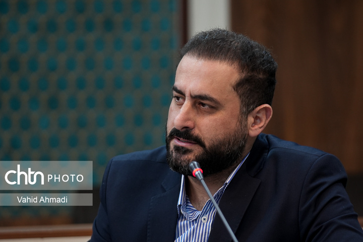 وبینار هم اندیشی نحوه حضور صنایع دستی در نمایشگاه بین المللی گردشگری و صنایع دستی