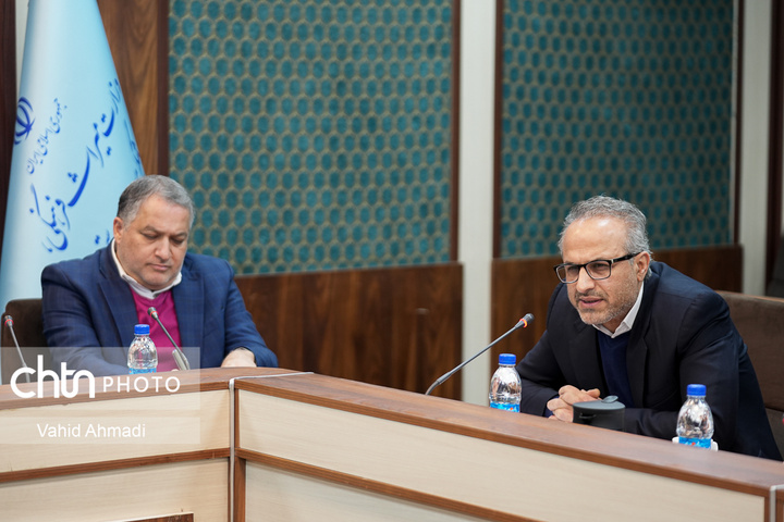 وبینار هم اندیشی نحوه حضور صنایع دستی در نمایشگاه بین المللی گردشگری و صنایع دستی