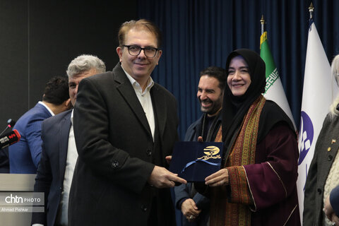 آیین گرامیداشت و رونمایی از لوح ثبت جهانی هنر آینه‌کاری در معماری ایرانی