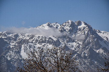 پرواز بر فراز بلندترین کوه کردستان