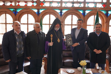 قدردانی اسقف اعظم خلیفه گری ارامنه کل آذربایجان از مدیر کل میراث فرهنگی آذربایجان غربی