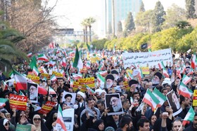 خروش مردم شیراز مقابل اغتشاشگران و تروریست ها