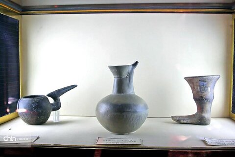 موزه آبگینه و سفالینه‌های ایران موزه تخصصی شیشه و سفال