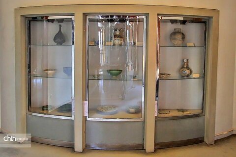 موزه آبگینه و سفالینه‌های ایران موزه تخصصی شیشه و سفال