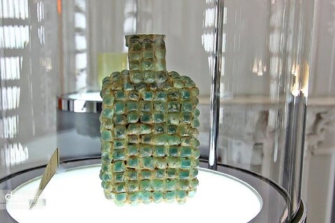 موزه آبگینه و سفالینه‌های ایران موزه تخصصی شیشه و سفال