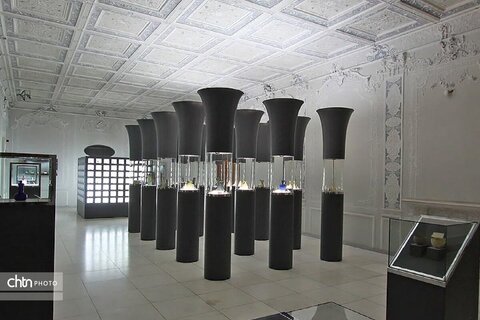 موزه آبگینه و سفالینه‌های ایران موزه تخصصی شیشه و سفال