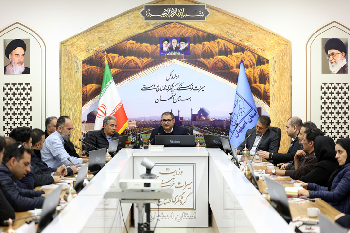 رسیدگی به مشکلات مالیاتی آژانس‌داران در اصفهان با جدیت پیگیری می‌شود