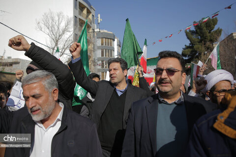 راهپیمایی پرشور مردم قم در محکومیت تروریست‌های آشوبگر