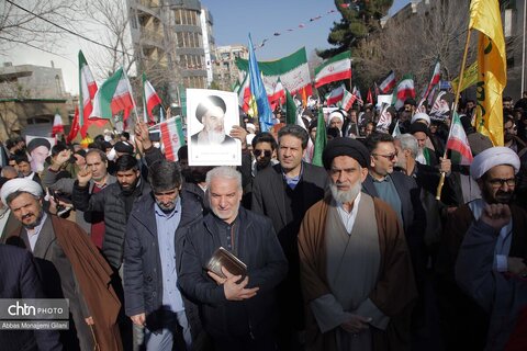 راهپیمایی پرشور مردم قم در محکومیت تروریست‌های آشوبگر