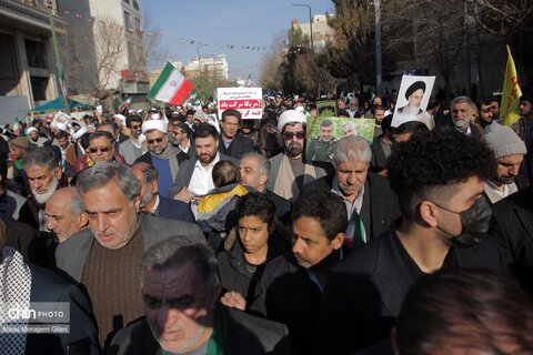 راهپیمایی پرشور مردم قم در محکومیت تروریست‌های آشوبگر