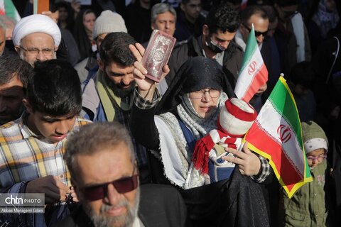 راهپیمایی پرشور مردم قم در محکومیت تروریست‌های آشوبگر