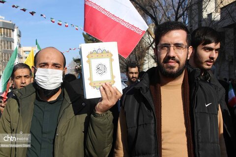 راهپیمایی پرشور مردم قم در محکومیت تروریست‌های آشوبگر