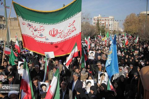 راهپیمایی پرشور مردم قم در محکومیت تروریست‌های آشوبگر