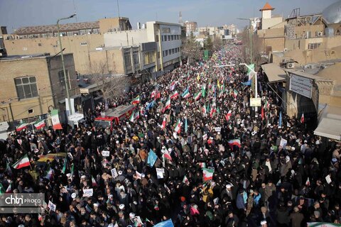 راهپیمایی پرشور مردم قم در محکومیت تروریست‌ها