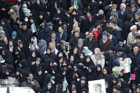 حضور پر خروش مردم تبریز در محکومیت اقدامات تروریست‌های مسلح