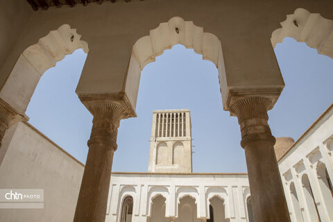 قلعه‌های باشکوه استان بوشهر