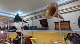 کافه موزه گرامافون در تبریز