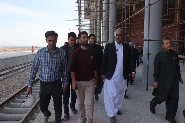 استاندار سیستان‌وبلوچستان: پیشرفت ۸۸ درصدی راه‌آهن چابهار-زاهدان/ تکمیل ایستگاه ایرانشهر تا یک ماه آینده