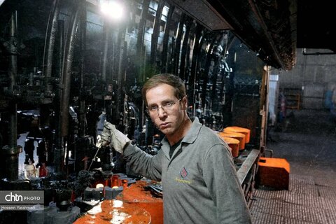 تولید ملی در صنایع شیشه و گاز