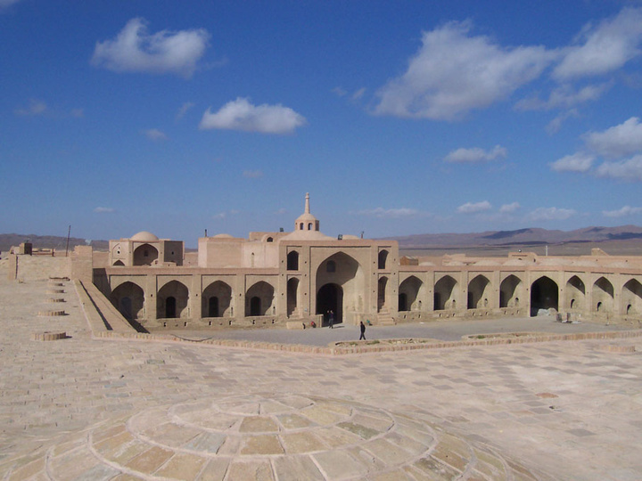 میامی، سرزمین کاروانسراهای ایران