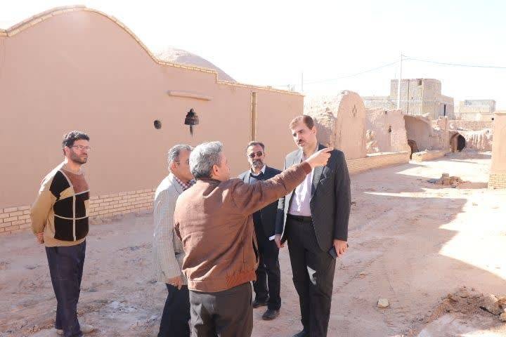 فرماندار: سرمایهگذاری در گردشگری، محور توسعه شهرستان زارچ