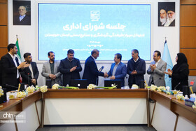 تجلیل از مدیرکل ثبت اسناد و املاک خوزستان در شورای اداری میراث‌فرهنگی استان