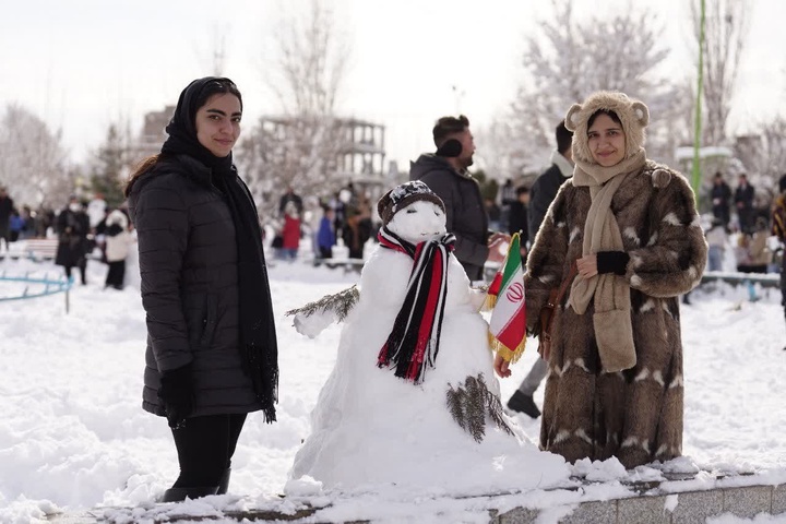 حضور ۲ هزار نفر در جشنواره آدم برفی خوی
