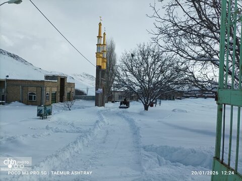 رخ برفیروستای حاج سیران دهستان قره پشتلوی پایین شهرستان زنجان