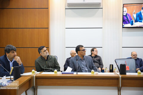 نشست دکتر روزبه کردونی مشاور وزیر و مدیرکل حوزه وزارتی  
با معاونین، مدیران ستادی و شهرستانی اداره کل میراث فرهنگی،
 گردشگری و صنایع دستی خوزستان