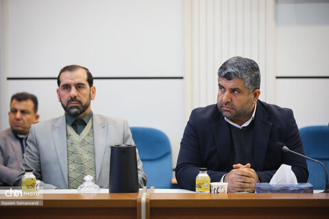 نشست دکتر روزبه کردونی مشاور وزیر و مدیرکل حوزه وزارتی  
با معاونین، مدیران ستادی و شهرستانی اداره کل میراث فرهنگی،
 گردشگری و صنایع دستی خوزستان