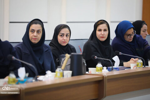 نشست دکتر روزبه کردونی مشاور وزیر و مدیرکل حوزه وزارتی  
با معاونین، مدیران ستادی و شهرستانی اداره کل میراث فرهنگی،
 گردشگری و صنایع دستی خوزستان