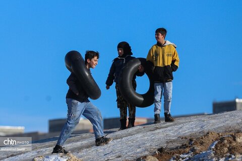 تیوپ سواری و تفریحات زمستانی در اردبیل