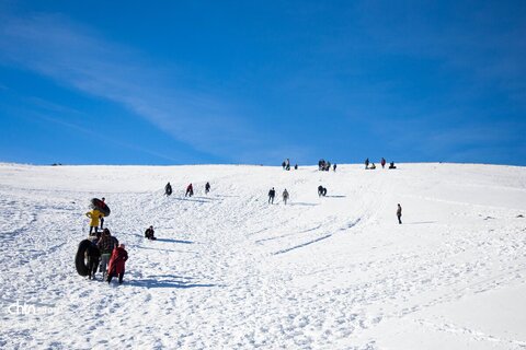 تیوپ سواری و تفریحات زمستانی در اردبیل