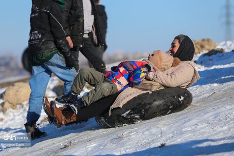 تیوپ سواری و تفریحات زمستانی در اردبیل