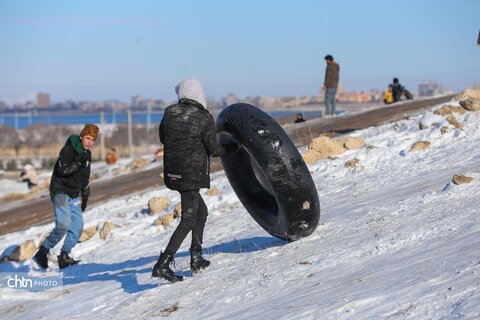 تیوپ سواری و تفریحات زمستانی در اردبیل