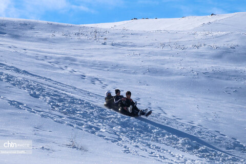 تیوپ سواری و تفریحات زمستانی در اردبیل