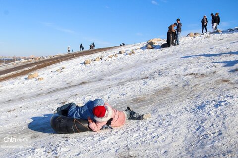 تیوپ سواری و تفریحات زمستانی در اردبیل