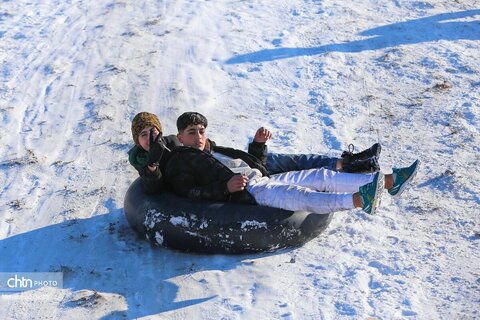 تیوپ سواری و تفریحات زمستانی در اردبیل