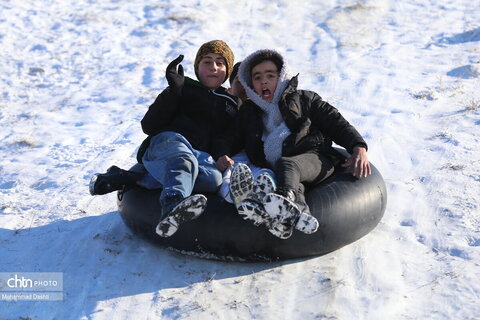 تیوپ سواری و تفریحات زمستانی در اردبیل