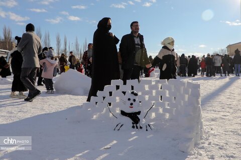 جشنواره «یک روز داغ برفی» در اردبیل